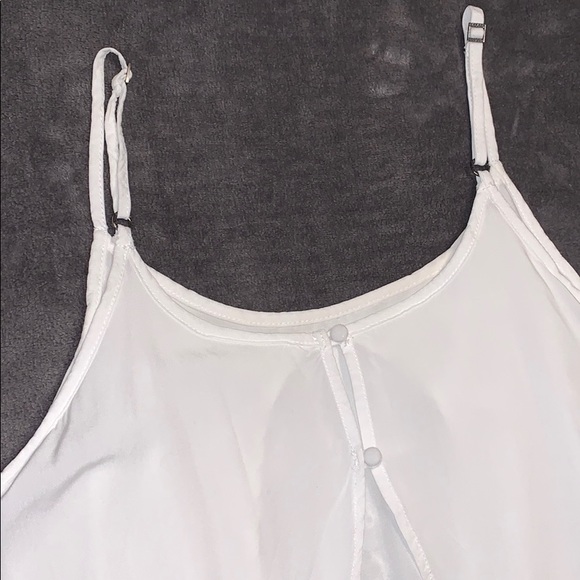 White lace bottom lined romper - Picture 4 of 5